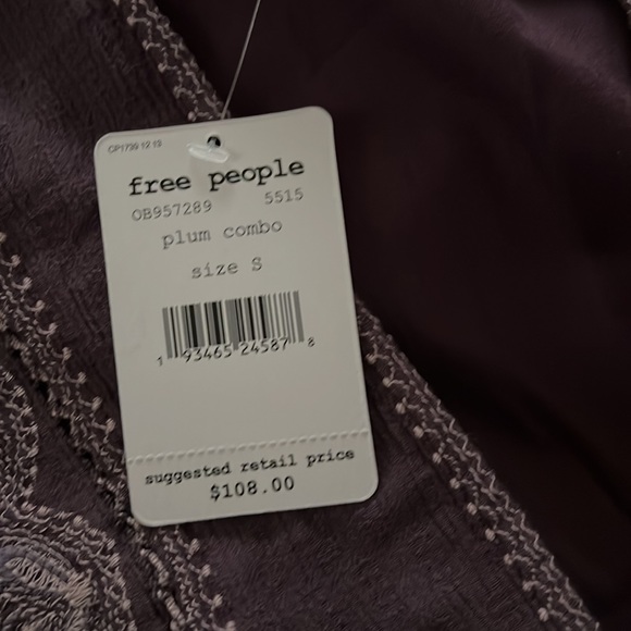 NWT_FREE PEOPLE Ruffle Plum Top - Picture 4 of 4